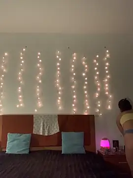 massagistahotbrunette online show from 11/27/25, 07:36