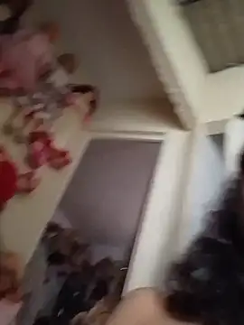 kiaralenon online show from 11/06/25, 02:43