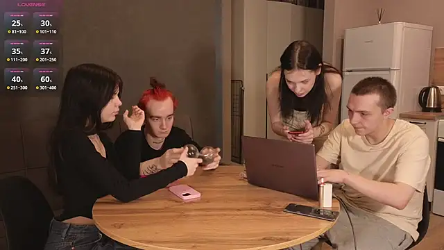 Snapshot of notaswingers chatting on 11/08/25, 11:08 notaswingers online show from 11/08/25, 11:08