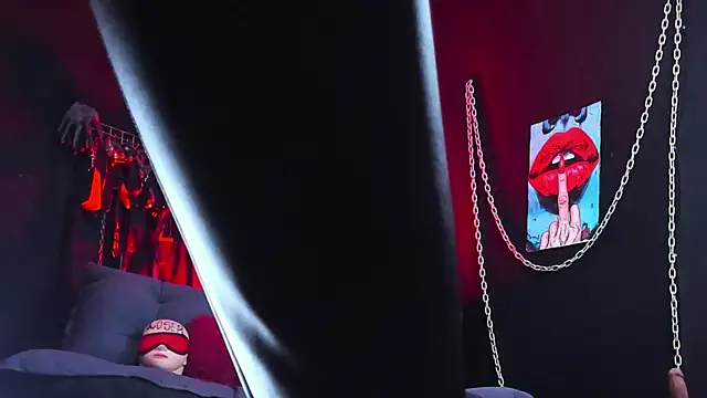 KatrinaStone online show from 04/10/26, 11:01