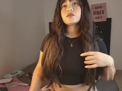 LoliitaBennett online show from 11/21/25, 11:48