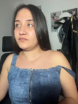 Melody Spencer26 online show from 04/07/26, 07:37