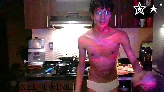 Snapshot of axel_love13 chatting on 03/04/26, 12:40 axel love13 online show from 03/04/26, 12:40