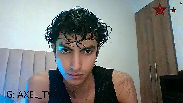 axel love13 online show from 01/13/26, 11:19