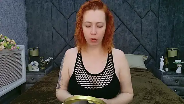 Evie Berret online show from 03/01/26, 08:42