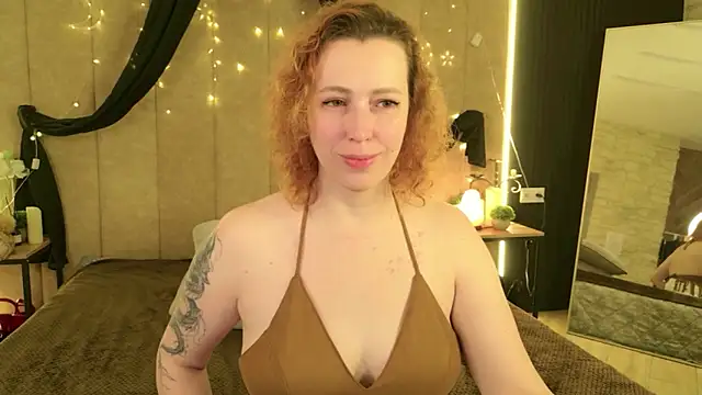 Snapshot of Evie_Berret chatting on 05/19/26, 09:00 Evie Berret online show from 05/19/26, 09:00