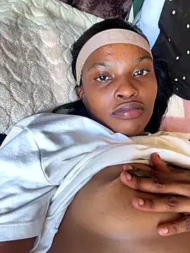 NiaLong21  online show from 01/07/26, 03:39