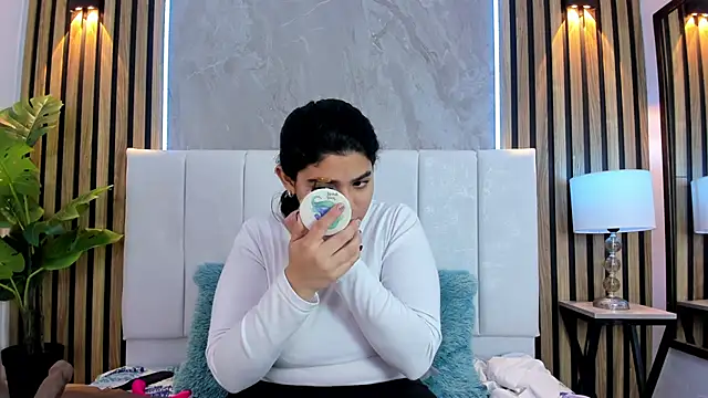 Carlotta de velour online show from 01/10/26, 02:40