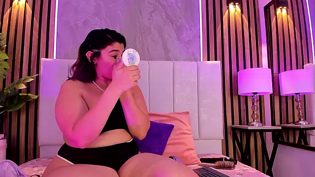 Carlotta de velour online show from 02/13/26, 03:06