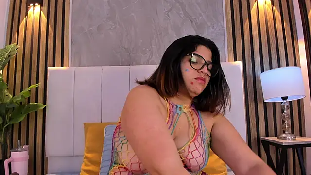 Snapshot of Carlotta_de_velour chatting on 05/26/26, 03:04 Carlotta de velour online show from 05/26/26, 03:04