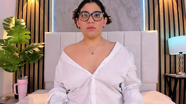 Carlotta de velour online show from 04/11/26, 03:25