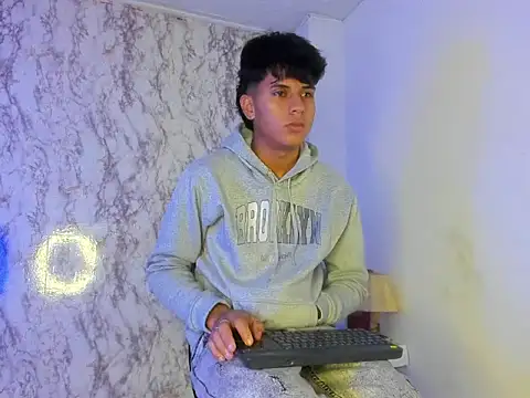 Valentino Lane online show from 02/10/26, 05:50