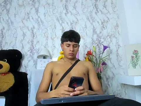 Valentino Lane online show from 03/02/26, 02:01