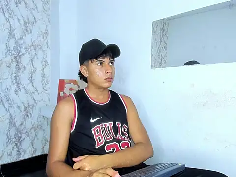 Valentino Lane online show from 02/13/26, 02:00