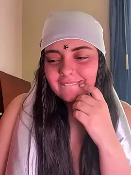 candicewest  online show from 02/25/26, 05:13