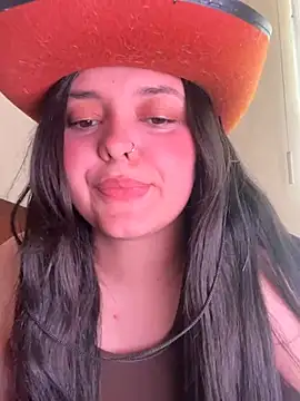 candicewest  online show from 04/15/26, 04:33