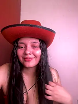 candicewest  online show from 12/17/25, 04:34