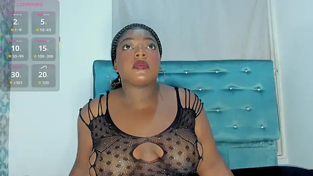 Tamaramilleer online show from 11/27/25, 03:01