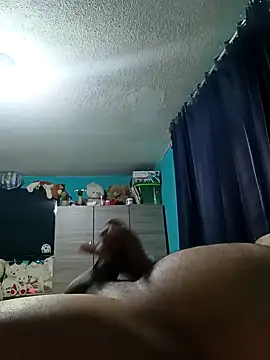 Snapshot of Loquillopajero chatting on 03/03/26, 12:12 Loquillopajero online show from 03/03/26, 12:12