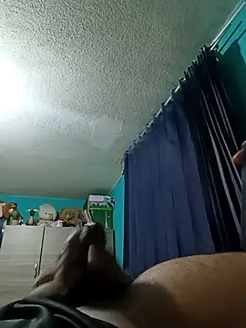 Snapshot of Loquillopajero chatting on 02/18/26, 12:45 Loquillopajero online show from 02/18/26, 12:45