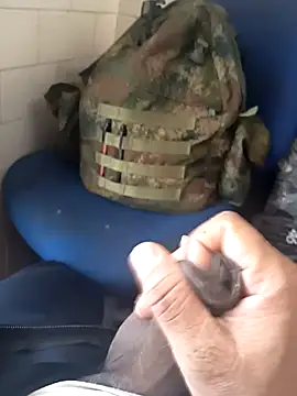 Snapshot of Loquillopajero chatting on 11/08/25, 07:39 Loquillopajero online show from 11/08/25, 07:39