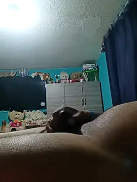 Snapshot of Loquillopajero chatting on 02/25/26, 12:16 Loquillopajero online show from 02/25/26, 12:16