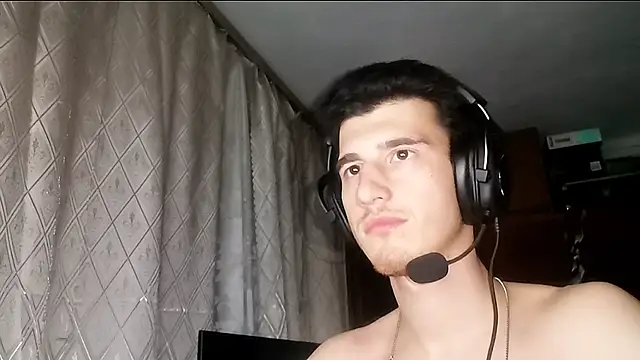 JamesLagerfeld online show from 11/11/25, 11:31