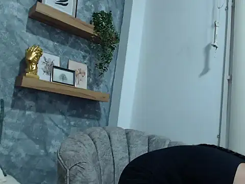 anicarter online show from 11/24/25, 07:14