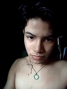 Luiguitw18 online show from 11/09/25, 06:34