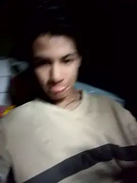 Luiguitw18 online show from 11/08/25, 06:00