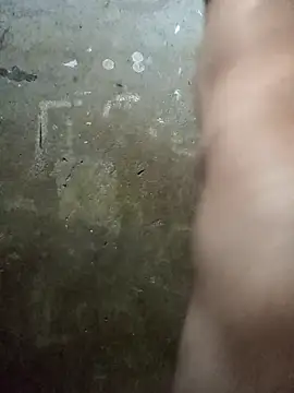 Luiguitw18 online show from 12/03/25, 05:30