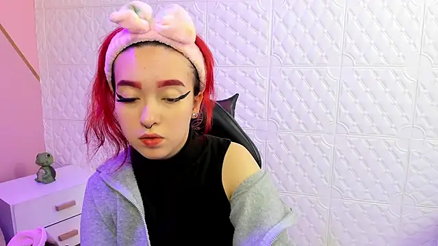 Dakkotta   online show from 12/03/25, 04:13