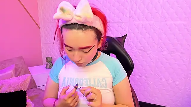 Dakkotta   online show from 11/26/25, 04:12