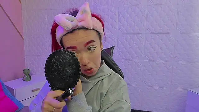 Dakkotta   online show from 12/04/25, 04:11