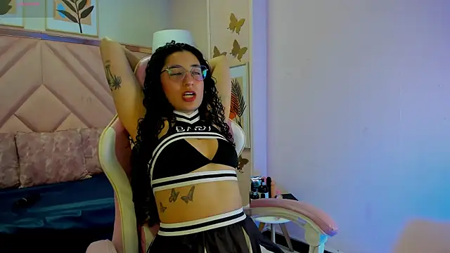 DemiJones  online show from 12/04/25, 04:33