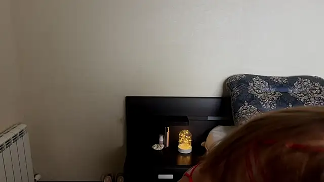 Fantasy Moonlightt online show from 11/18/25, 07:39