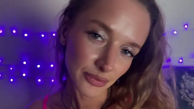 Fantasy Moonlightt online show from 12/03/25, 07:35