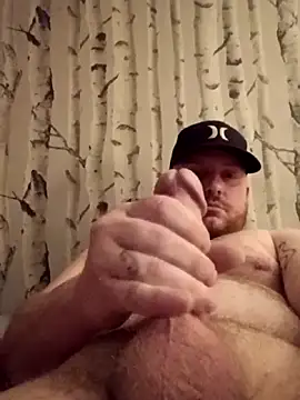 Snapshot of Slimdick4you12 chatting on 12/20/25, 02:31 Slimdick4you12 online show from 12/20/25, 02:31