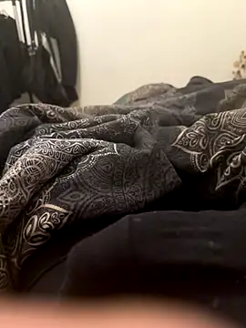 Snapshot of esko42 chatting on 11/06/25, 09:52 esko42 online show from 11/06/25, 09:52