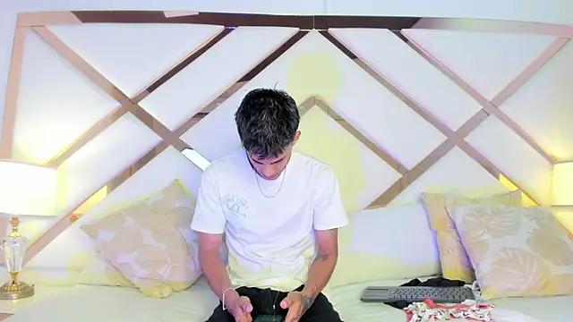 Snapshot of Aitana_valverde chatting on 11/07/25, 07:51 Aitana valverde online show from 11/07/25, 07:51