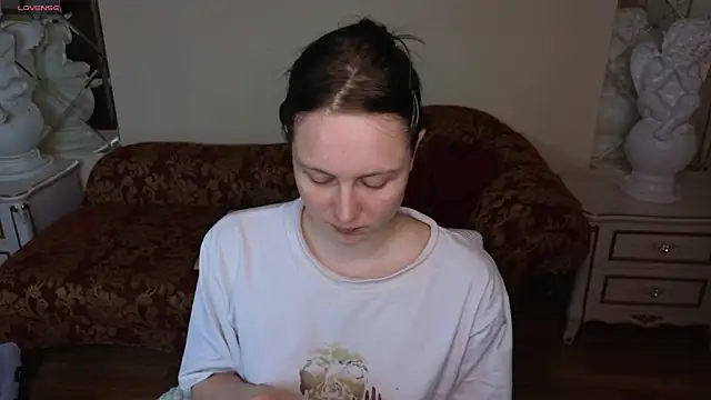 HolyBabyDoll online show from 11/26/25, 11:49