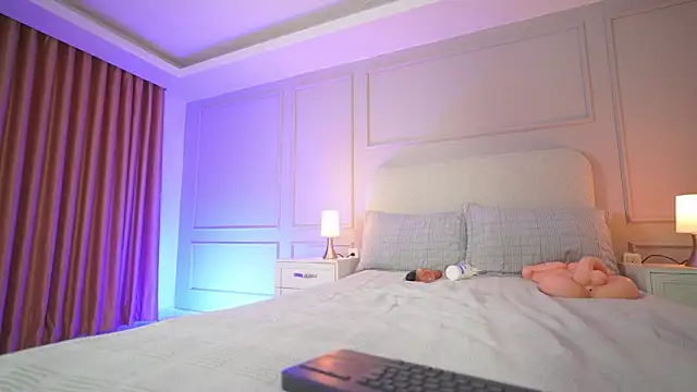 hanna  w online show from 12/03/25, 03:18