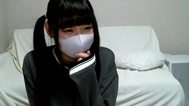 yuna-yourgirlfriend online show from 11/29/25, 02:39