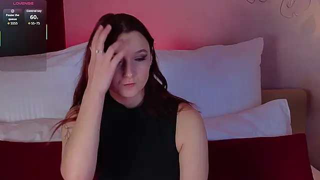 Ellllie online show from 11/06/25, 09:57