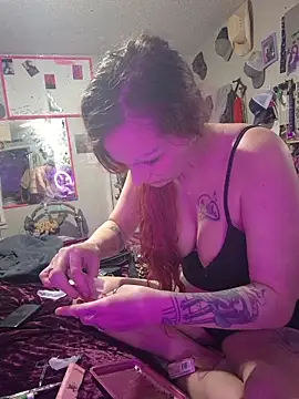 Snapshot of GemmaJustice1127 chatting on 02/18/26, 12:52 GemmaJustice1127 online show from 02/18/26, 12:52