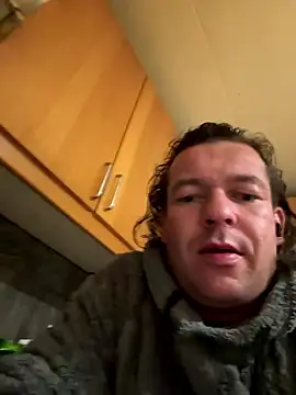 miguel910921 online show from 01/11/26, 04:25