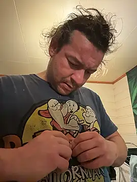 miguel910921 online show from 01/15/26, 11:41