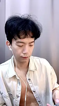 CouplingCry online show from 06/17/26, 04:45