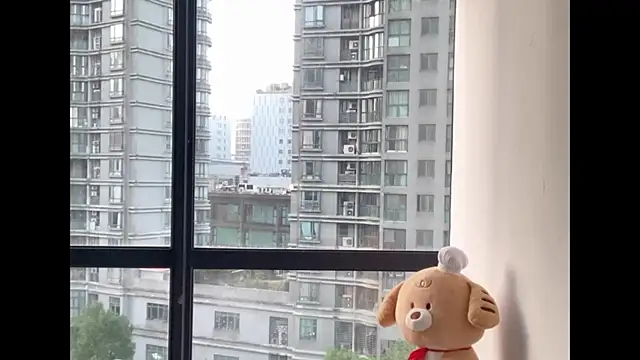 Snapshot of CouplingCry chatting on 11/27/25, 08:37 CouplingCry online show from 11/27/25, 08:37