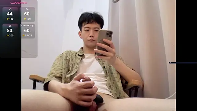 CouplingCry online show from 04/10/26, 07:59